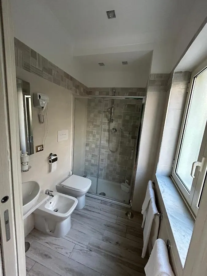 לינה וארוחת בוקר נאפולי Skycity B&B