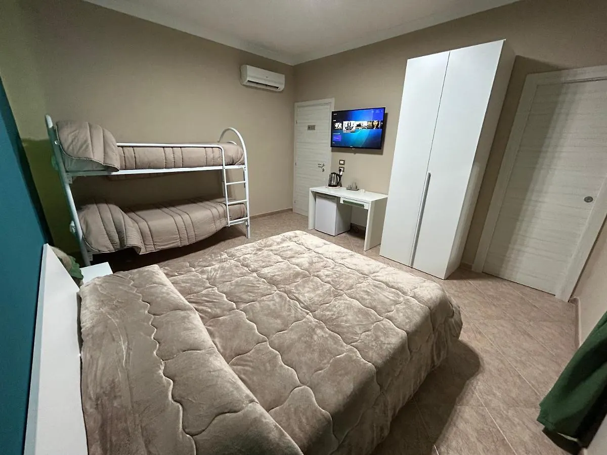 נאפולי Skycity B&B 0*,  איטליה